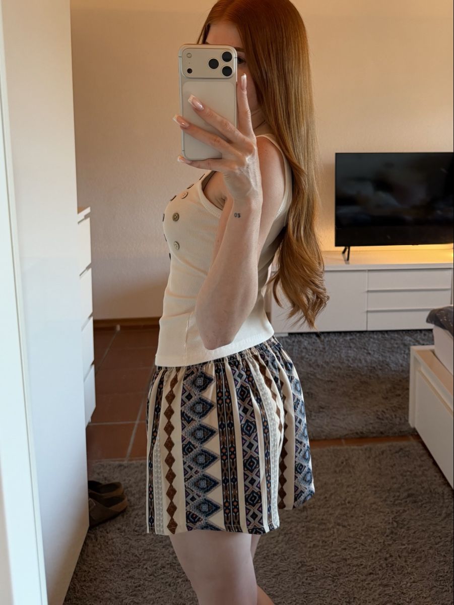 Hosen: Shorts mit Muster – Neu (gemäss Beschreibung) aus Frümsen von laura002 1