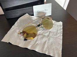DIOR so real gold