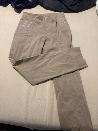Trendige Cordhose mit hohem Bund, Grösse 36 - Herbst!