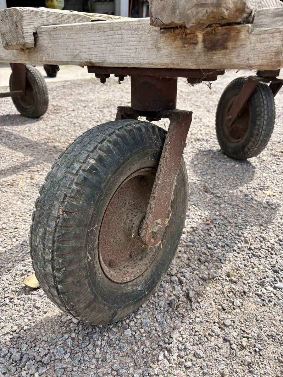 Schubkarren: Alter Wagen – Gebraucht aus Herznach von bossard01 1
