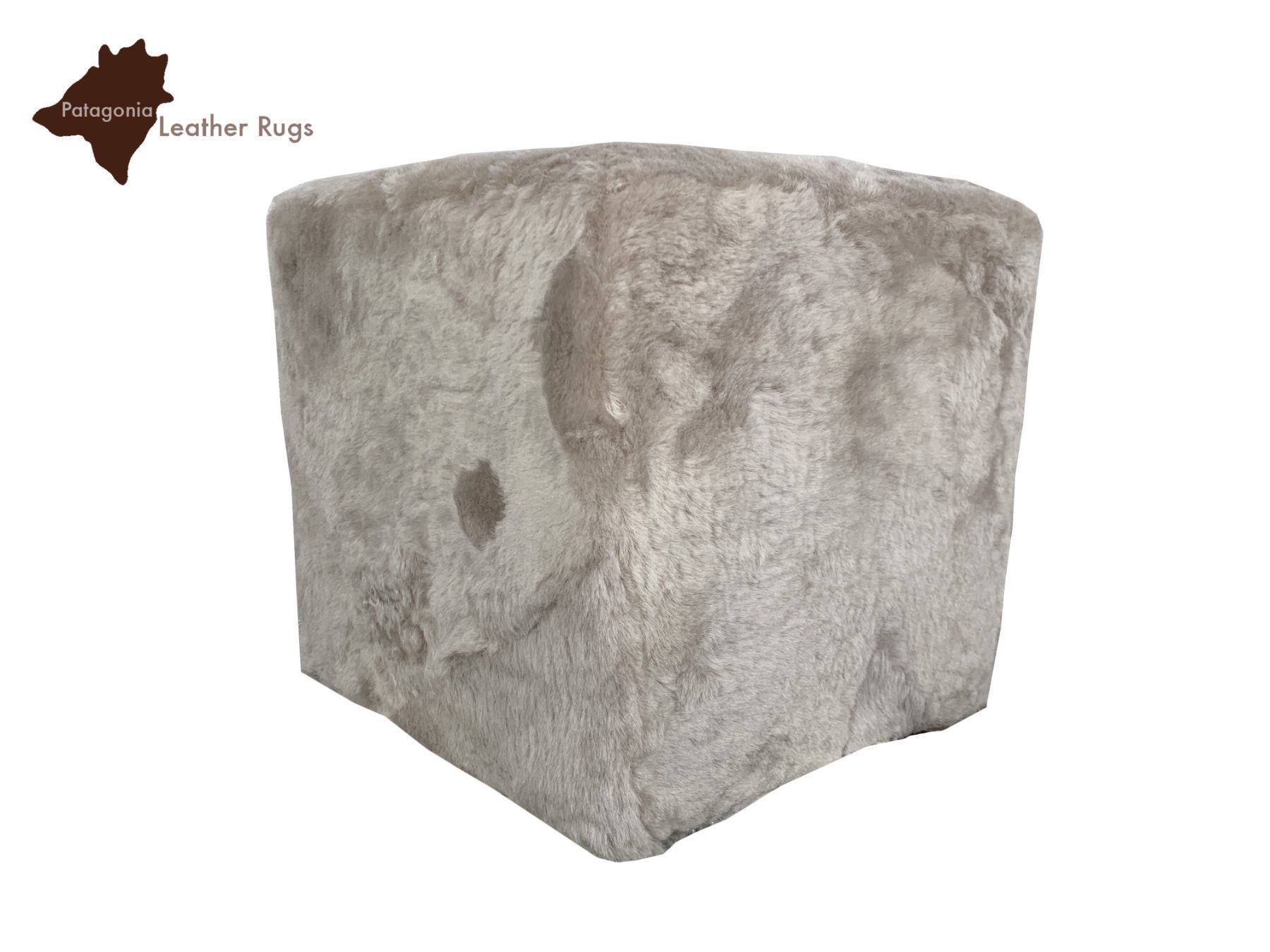 Sgabelli: Lammfell Hocker  Beige – Nuovo e nell'imballaggio originale da Arbedo venduto da patagonialeatherrugs 1