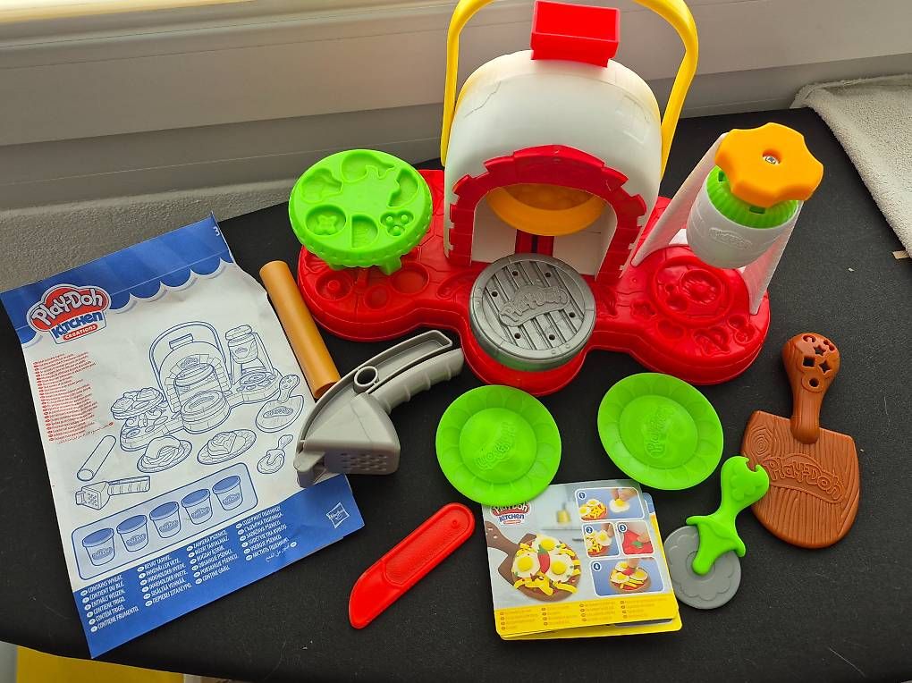 Pâte à modeler: Play doh Pizzeria – D'occasion à Galgenen par Nsc32 1