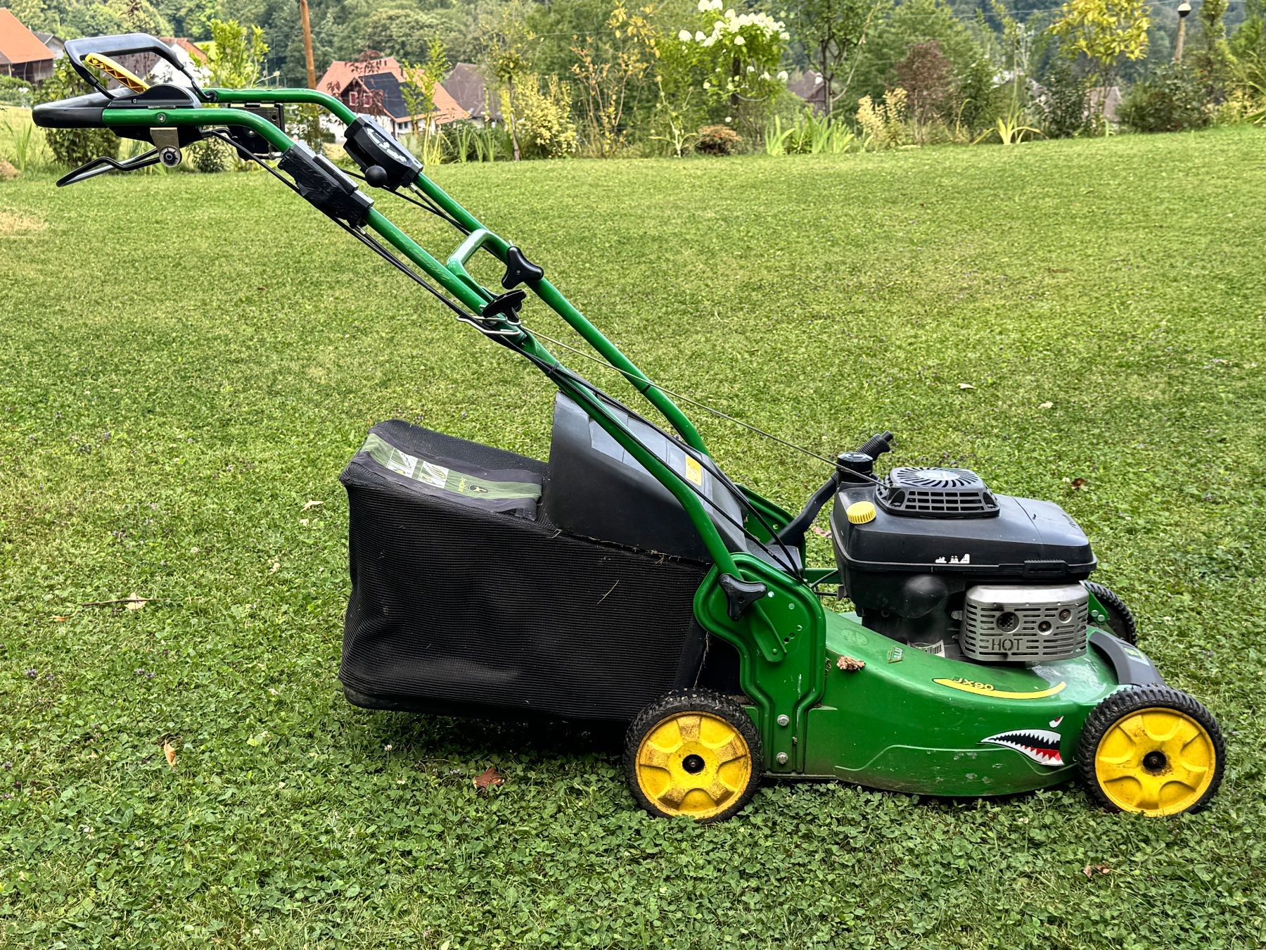 John Deere Tagliaerba: John Deere  Profirasenmäher – Usato da Kollbrunn venduto da wil_y7fs
