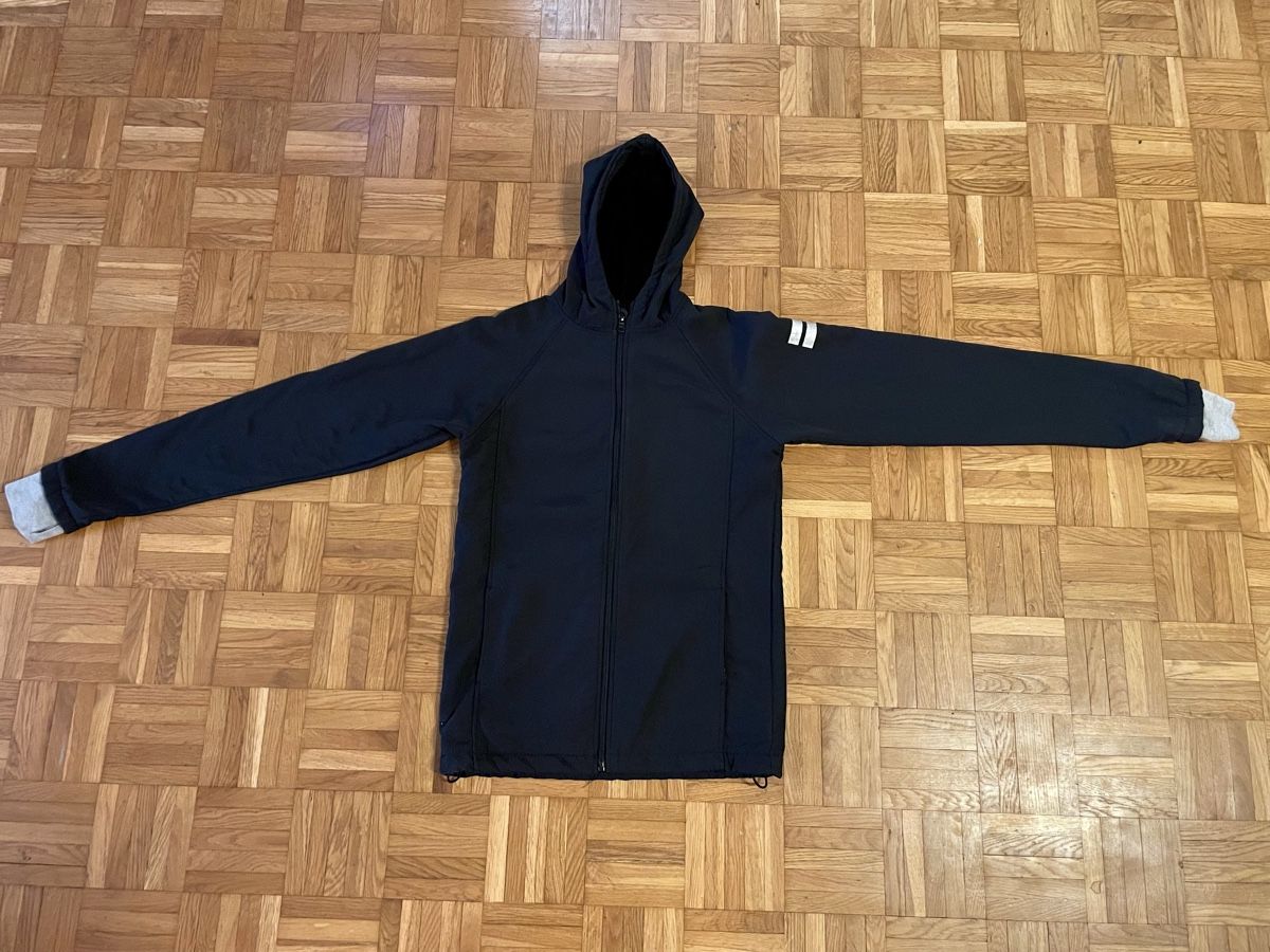 Jacken: Schwarze Softshelljacke mit Kapuze, Gr. 158/164 – Gebraucht aus Turbenthal von Nikalo 1