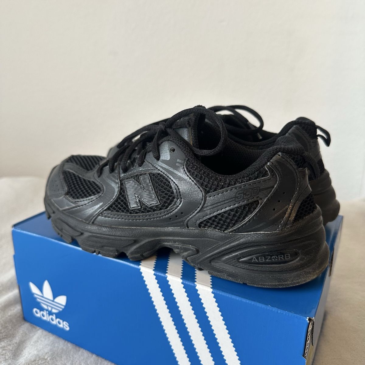 New Balance Scarpe da donna: New Balance 530 Schwarz 37  – Nuovo (secondo la descrizione) da Givisiez venduto da dor_xb9k
