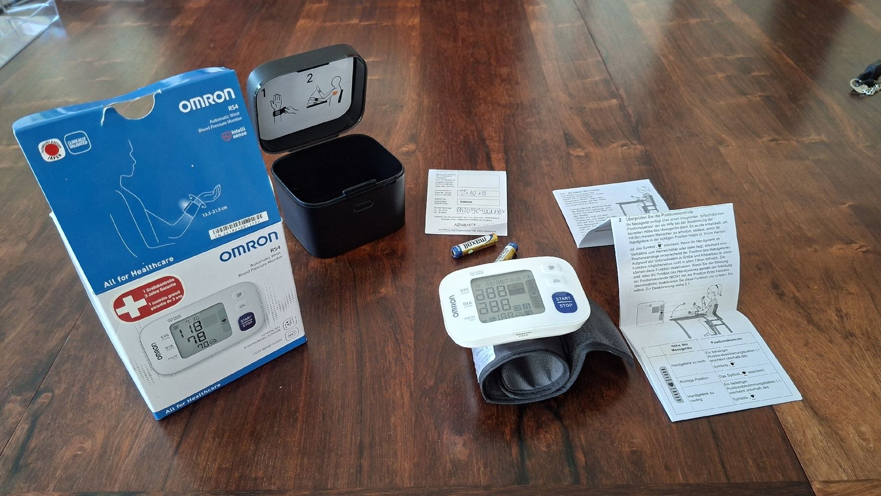 Omron Messen: Blutdruckmessgerät OMRON RS4 – Gebraucht aus Stäfa von Rampensau 2