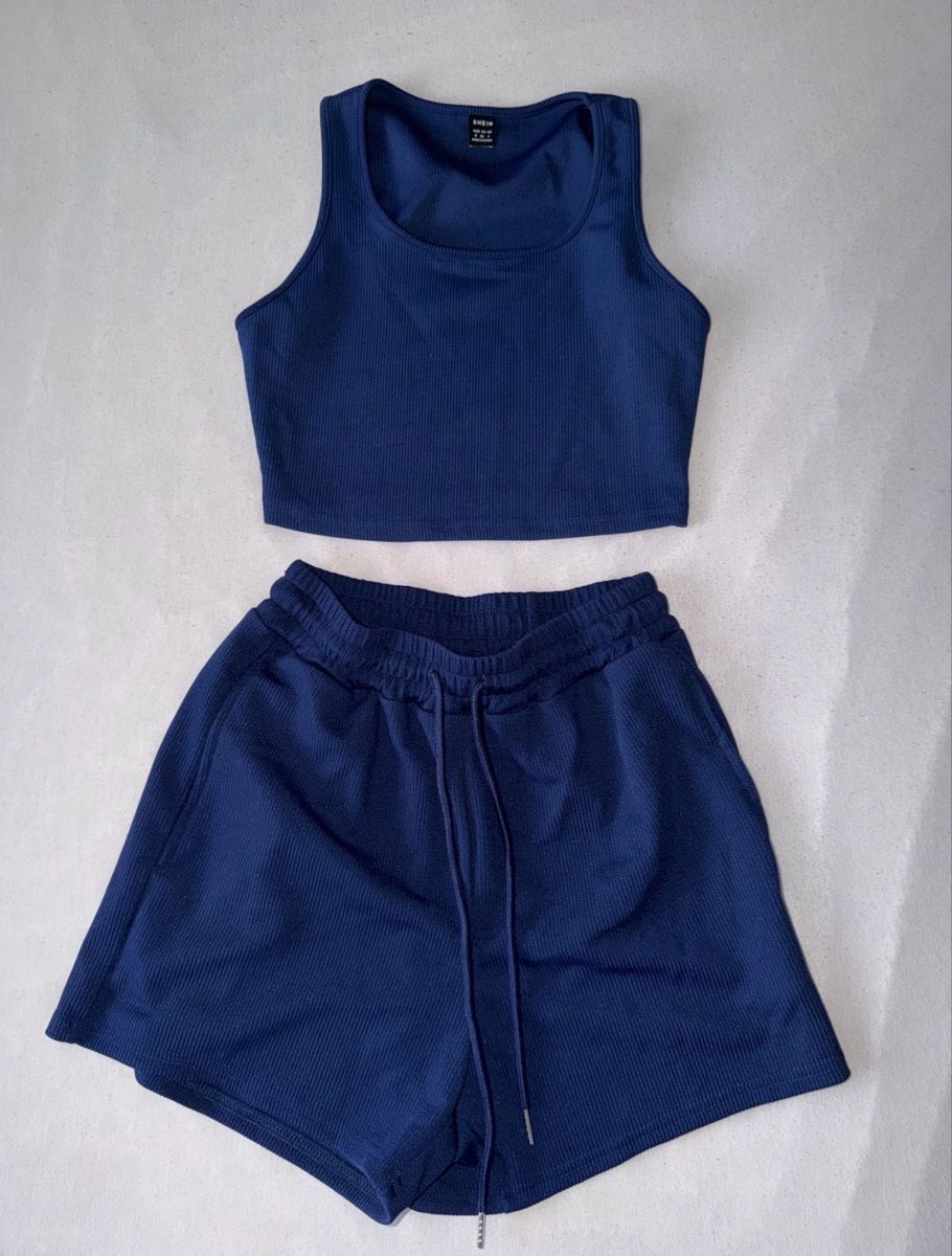 Shein Lots de vêtements: Blaues zweiteiler set – Neuf (Voir description) à Oftringen par soraia.i