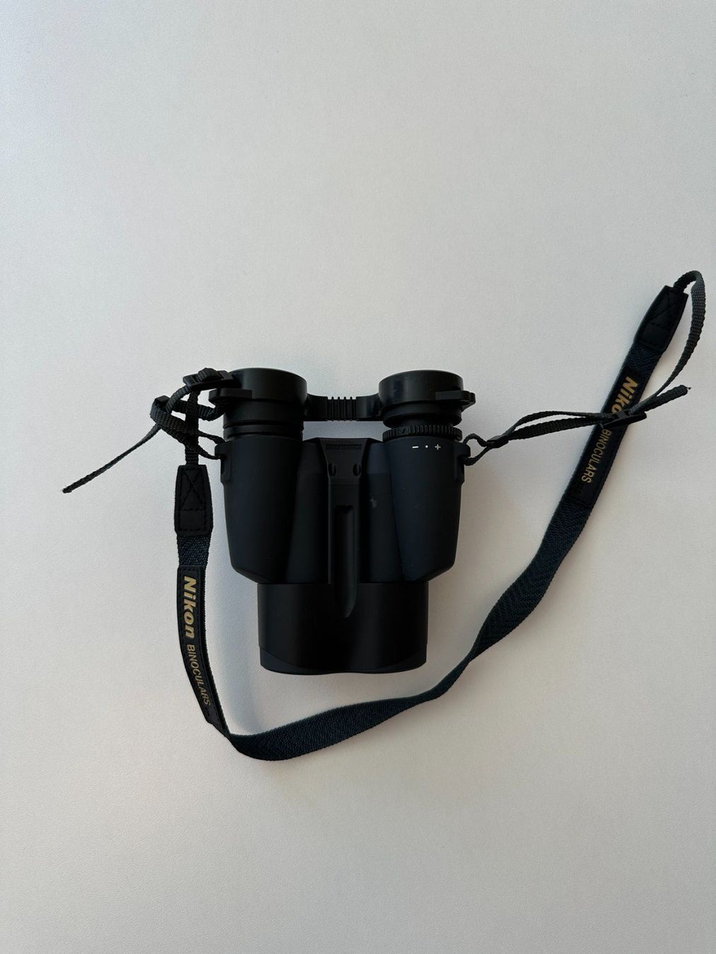 Nikon Binocoli: Nikon Fernglas mit Tasche – Usato da Winterthur venduto da osc_t6xg 5