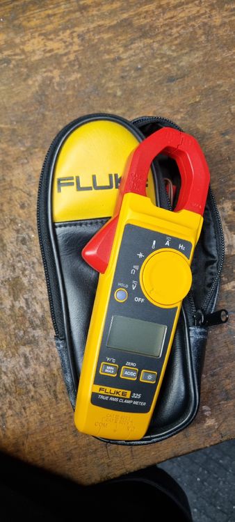 Fluke 325 True RMS Strommesszange-Multimeter ab € 256,16 (2026 Fluke 325 True RMS Strommesszange-Multimeter ab € 256,16 (2026