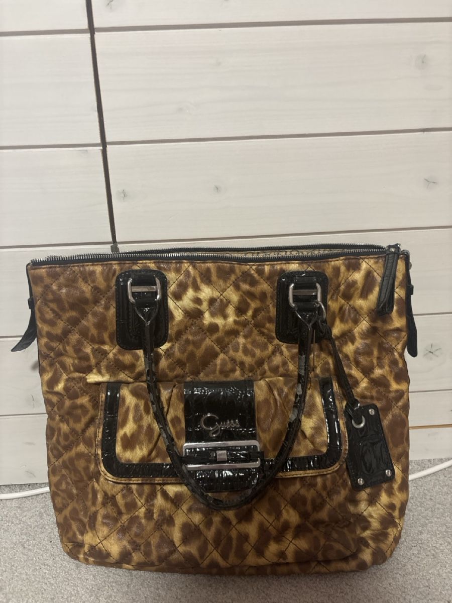 Guess Borse da donna: Vintage Guess Leopard Purse – Usato da Dinhard venduto da DaisyDreams