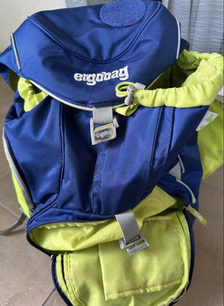 Ergobag Zaini: Ergobag Backpack Blue Yellow Good Condition 44 – Usato da rüschlikon venduto da sanverk 1