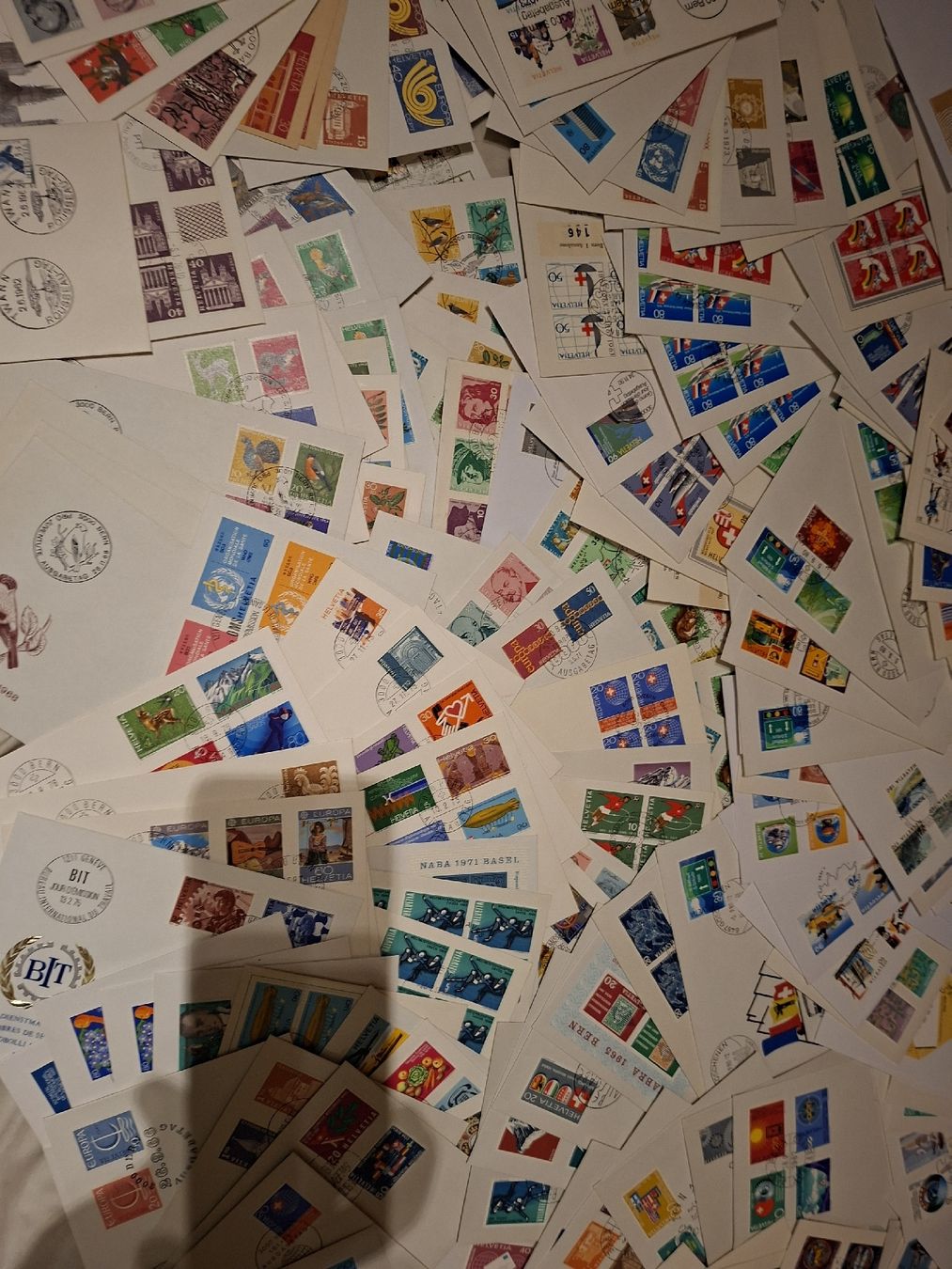 Tous les timbres: Schachtel FDC Schweiz – D'occasion à Balgach par SIMEON27 8