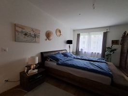 Bett 180 cm