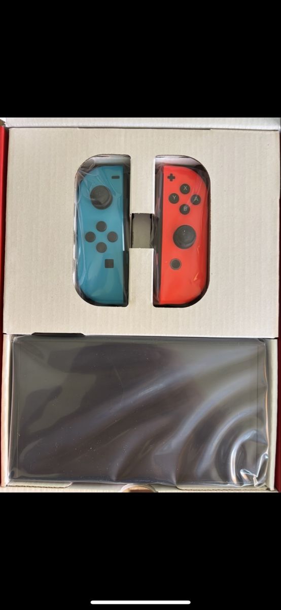 Nintendo Console: Nintendo Switch OLED NEU mit Originalverpackung – Nuovo e nell'imballaggio originale da Wangen ZH venduto da cri_rnp9 2