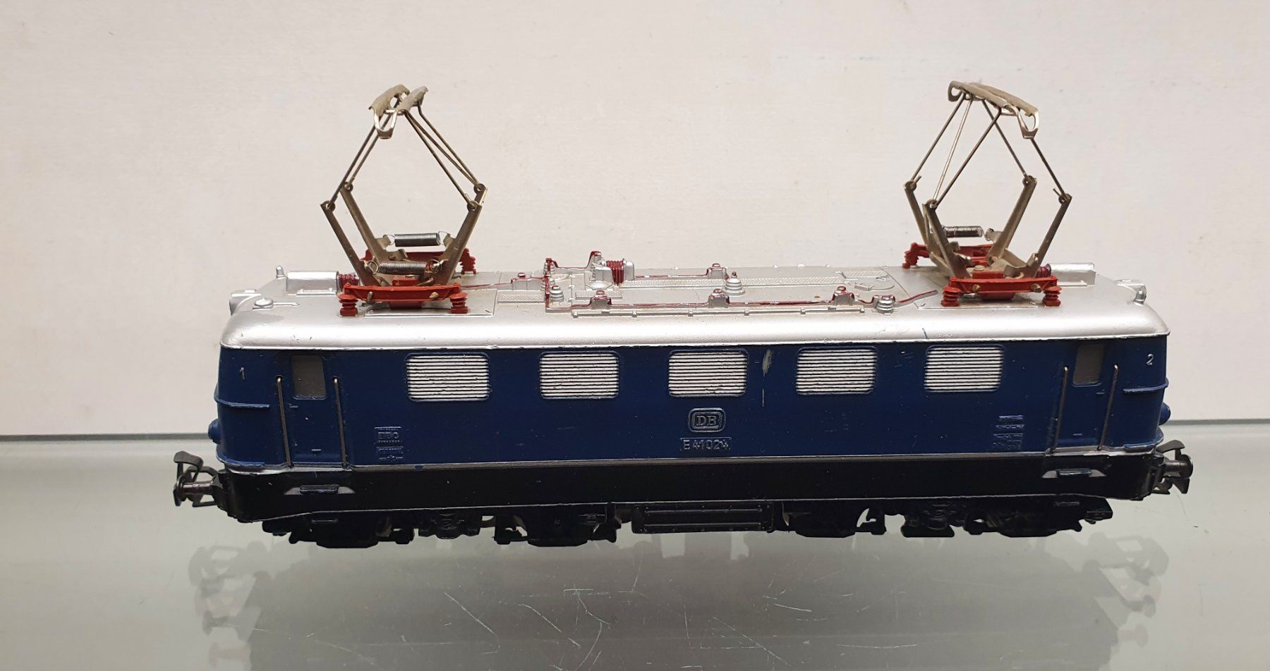 Märklin Modellini di ferrovie: MÄRKLIN: DB E-LOK BR E 41 BLAU GUSSMODELL – Usato da Biglen venduto da taunus82