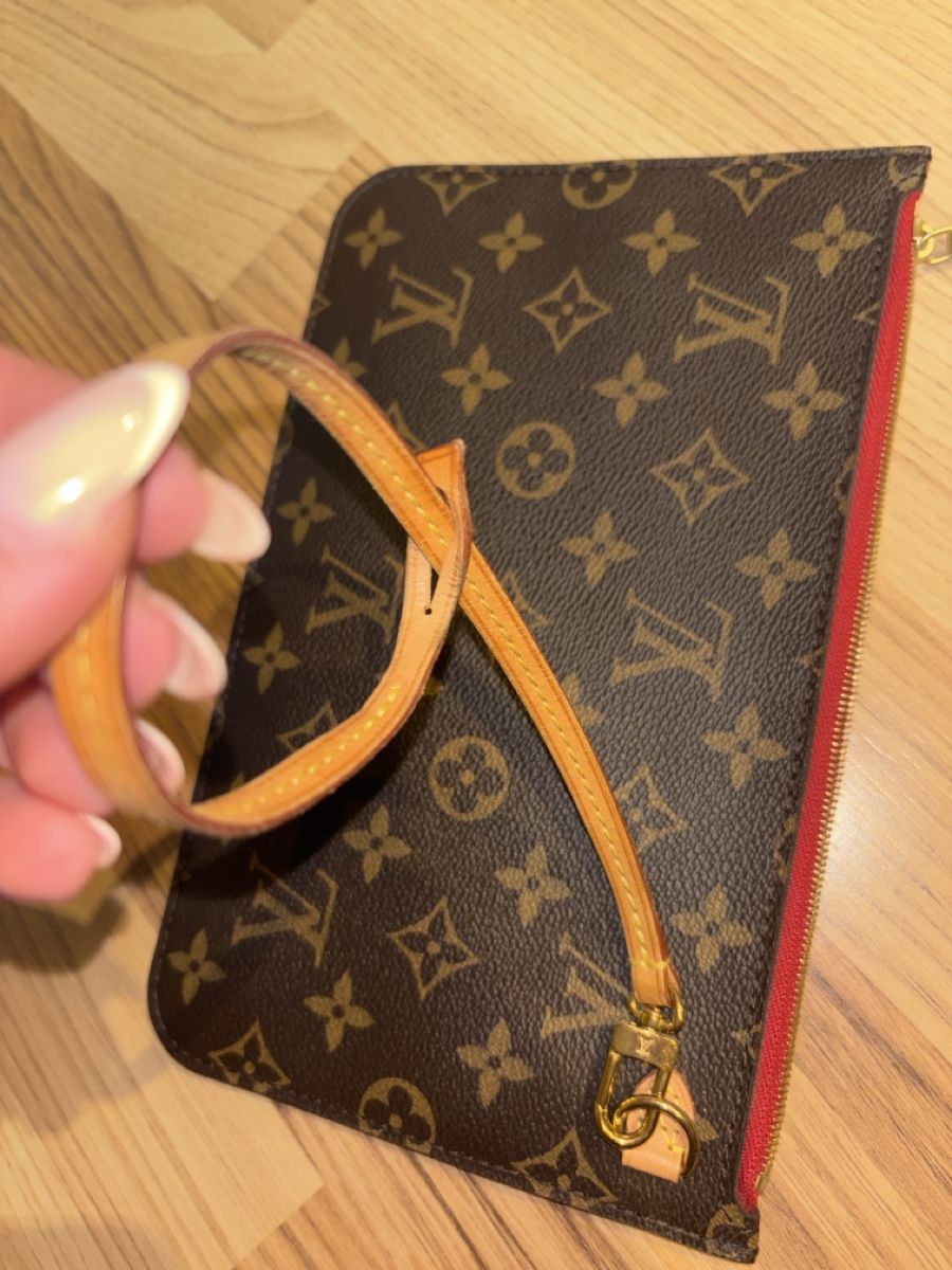 Louis Vuitton Custodie per cosmetici: Louis Vuitton Pochette Neverfull unbenutzt – Nuovo (secondo la descrizione) da Heiden venduto da anxab 2