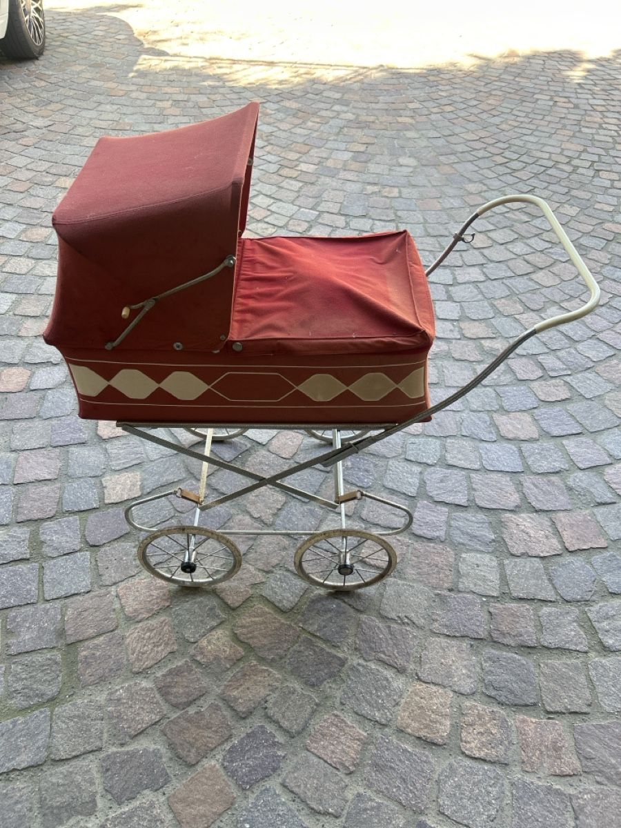 Wisa Gloria Carrozzine per bambole: wisa gloria puppenwagen – Usato da villmergen venduto da roka1975