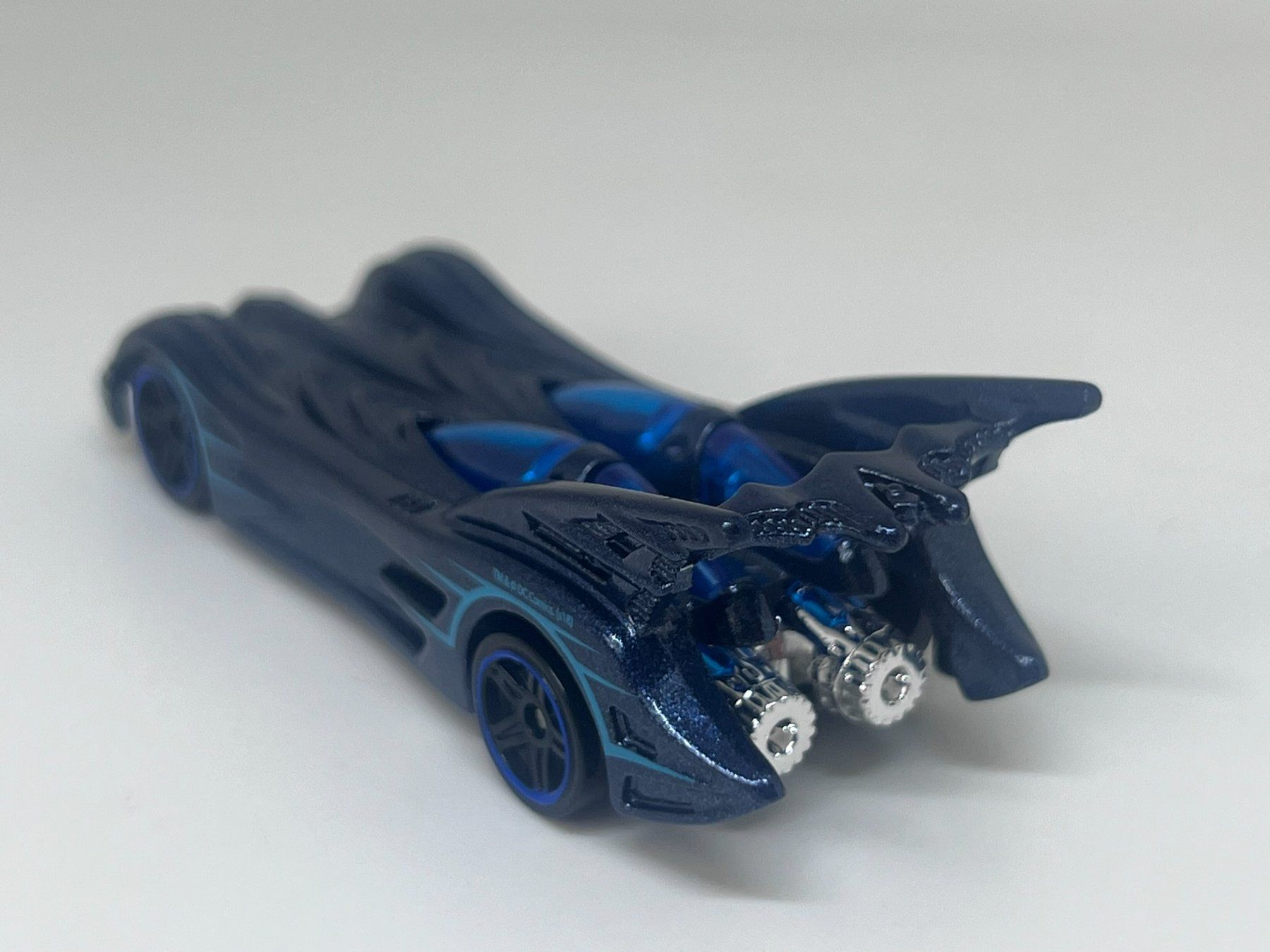 Hot Wheels Modellini d'auto: Hot Wheels Batmobile #98 – Usato da Wildegg venduto da LaaBoutique 2