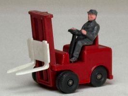 SG- Wiking Still Gabelstapler rot