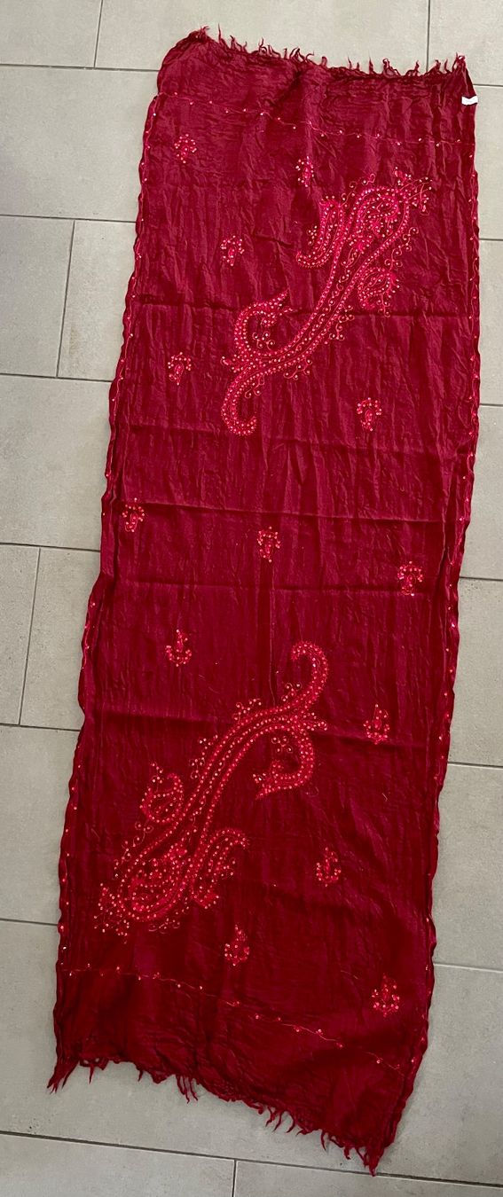 Foulard & Sciarpe: schöner Schal von Sofi – Usato da Buchrain venduto da Sunny026 3