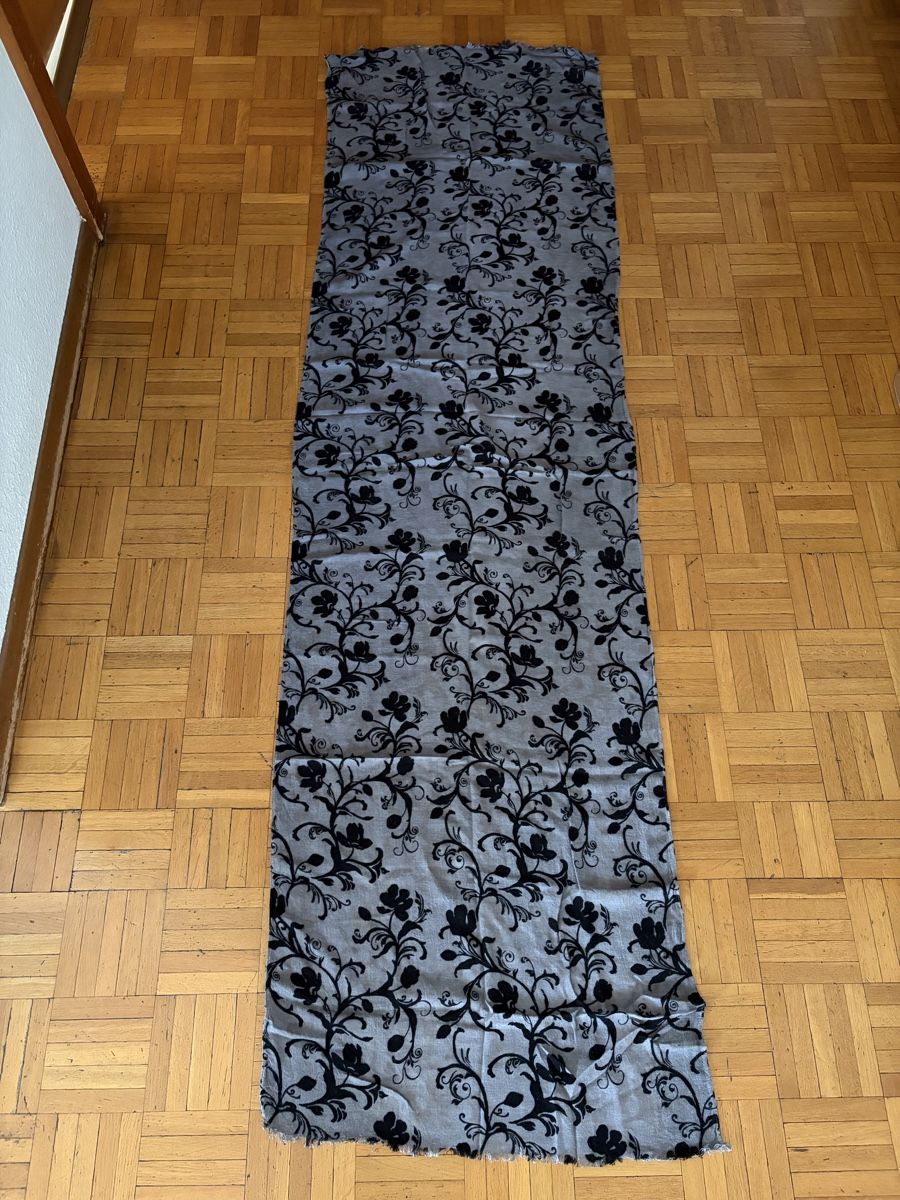 Sisley Foulard & Sciarpe: Sisley  Foulard – Usato da Minusio venduto da murimiri 1