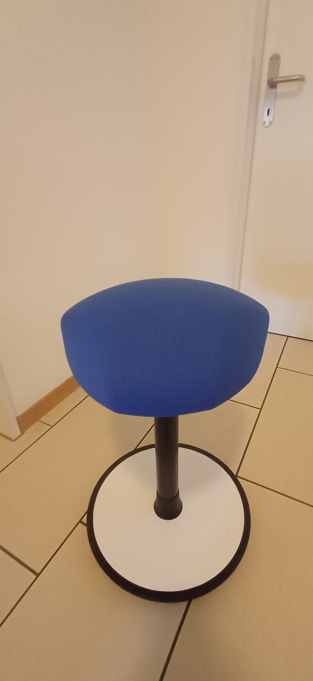 Sgabelli: Ongo Triangel Stehstuhl – Usato da Stein AG venduto da Brina_85