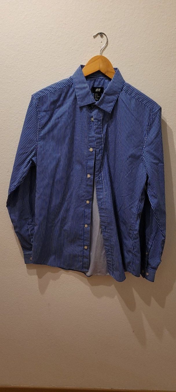 H&M Hemden: H&M Hemd Blau/Weiss Gestreift Grösse M – Gebraucht aus Adlikon b.Regensdf von ChriZ86