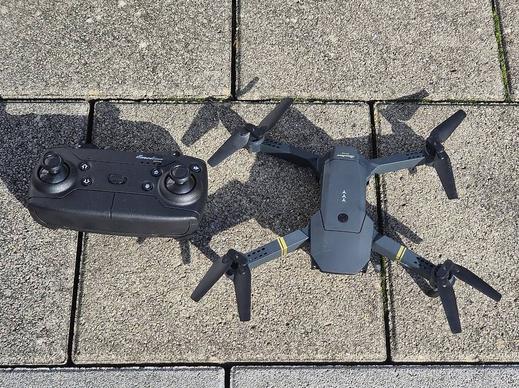 RC Modellbau: Drohne Emotion mit Kamera – Gebraucht aus Vinelz von aaronme