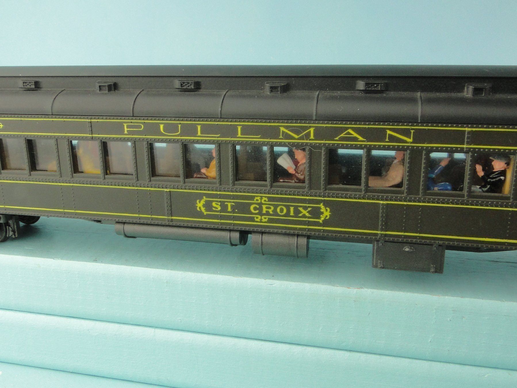 Rivarossi Modellini di ferrovie: Rivarossi H0 ATSF Pullman, Kadee – Usato da Bülach venduto da cann11