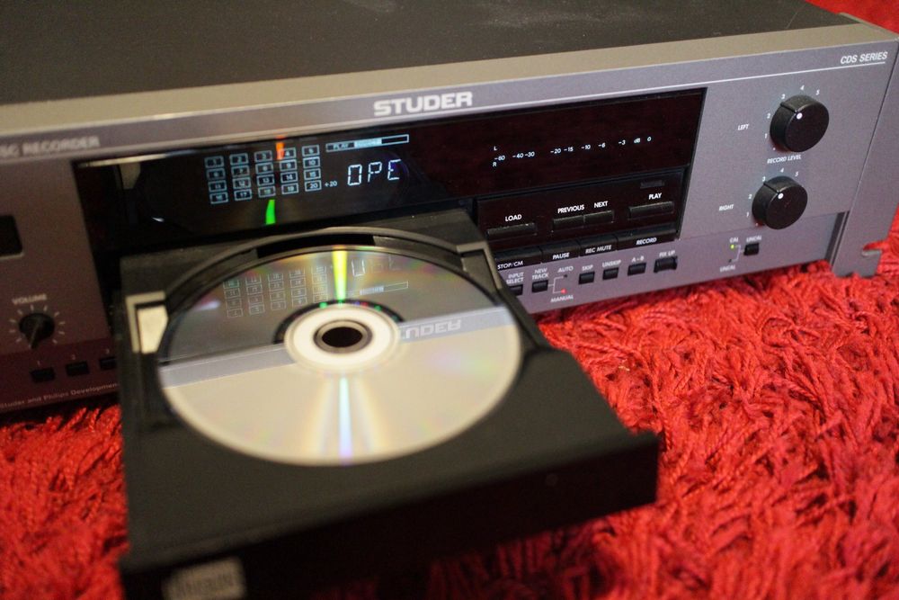 Lecteur graveur de CD Studer D740 | Comprare su Ricardo