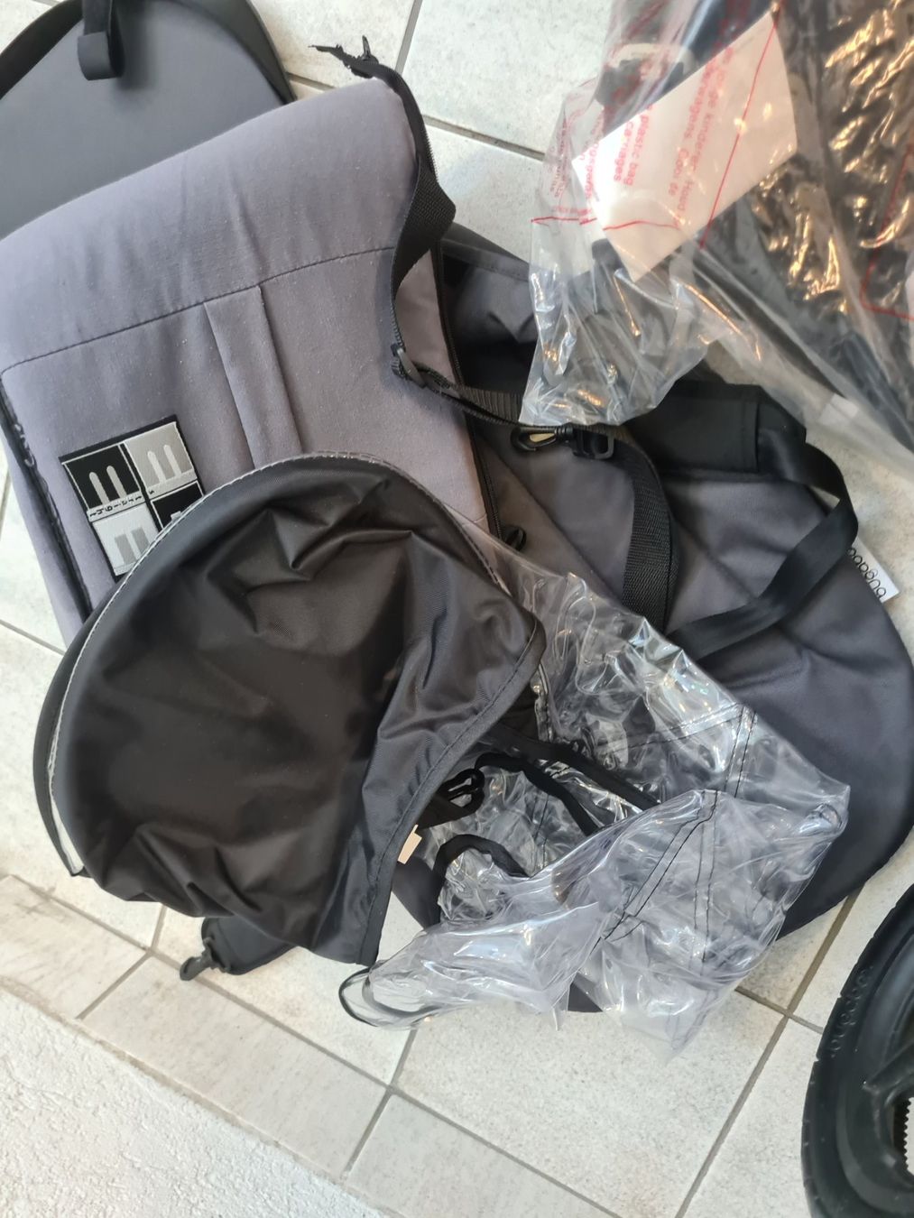 Kinderwagen: Pousette de luxe bugaboo cameleon beaucoup de pièce de recha – Gebraucht aus Monthey von 187-zeroo 8