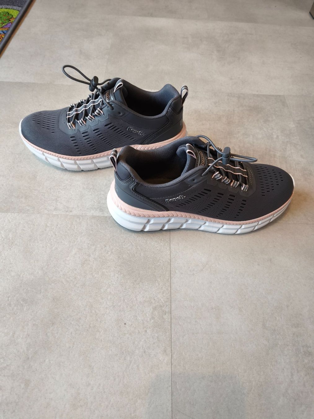 Bench Scarpe da donna: Bench Gr. 37 FABRIKNEUE Schlupfschuhe – Nuovo (secondo la descrizione) da Reconvilier venduto da LeKiMi