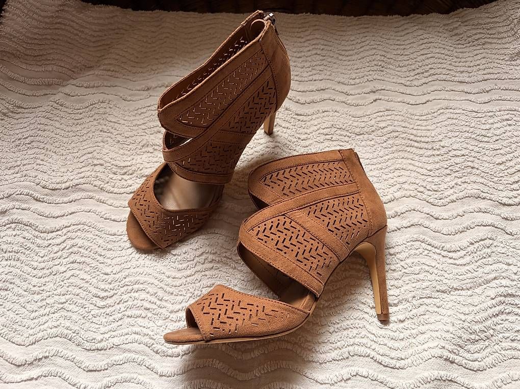 Promod Damenschuhe: Lot de chaussures à talons taille 37 – Gebraucht aus Goumoens-la-Ville von Astuce650 2