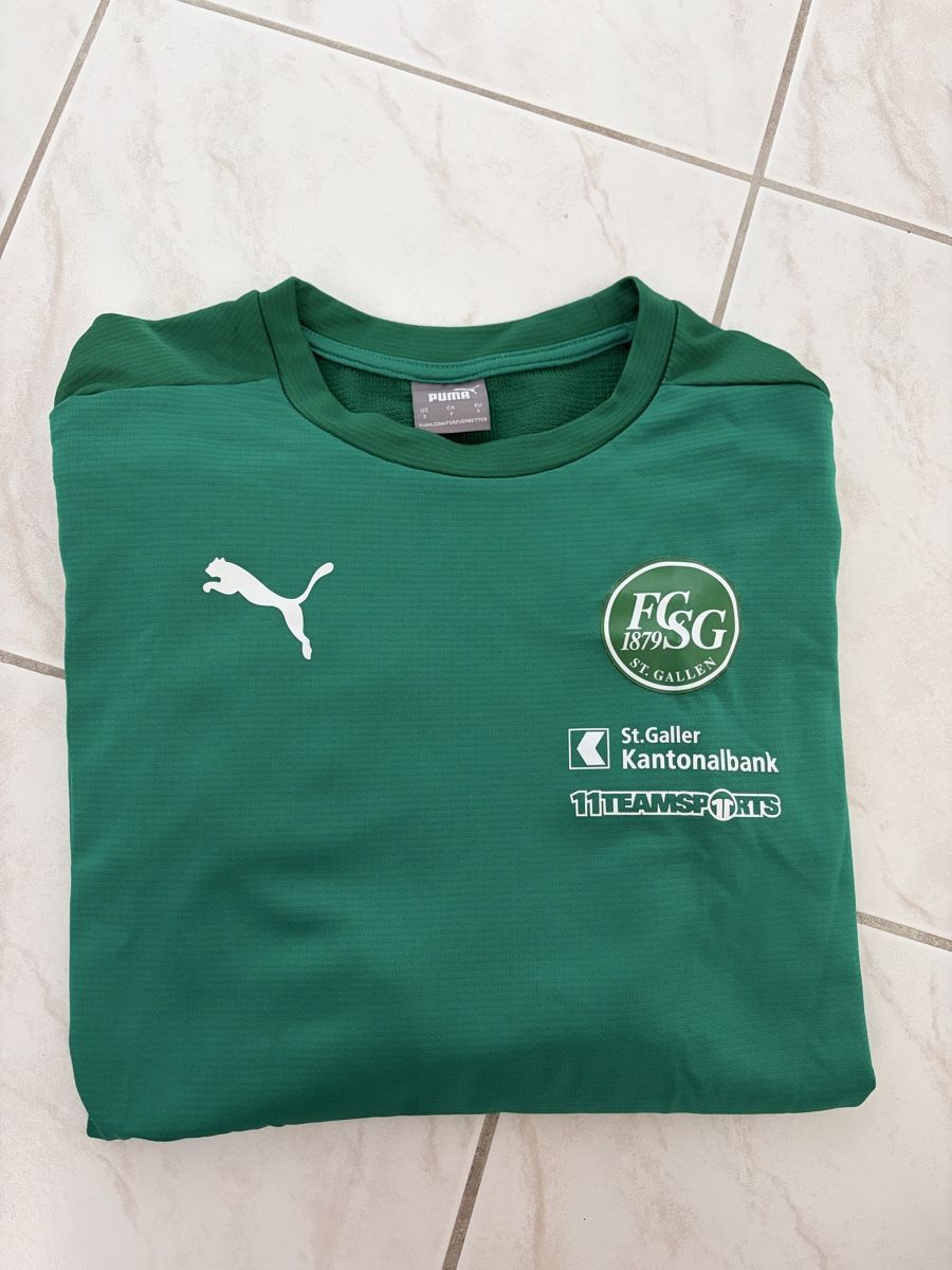 Puma Pullover & Sweatshirts: FCSG Trainingspullover Puma – Gebraucht aus St. Gallenkappel von fla_5lm9