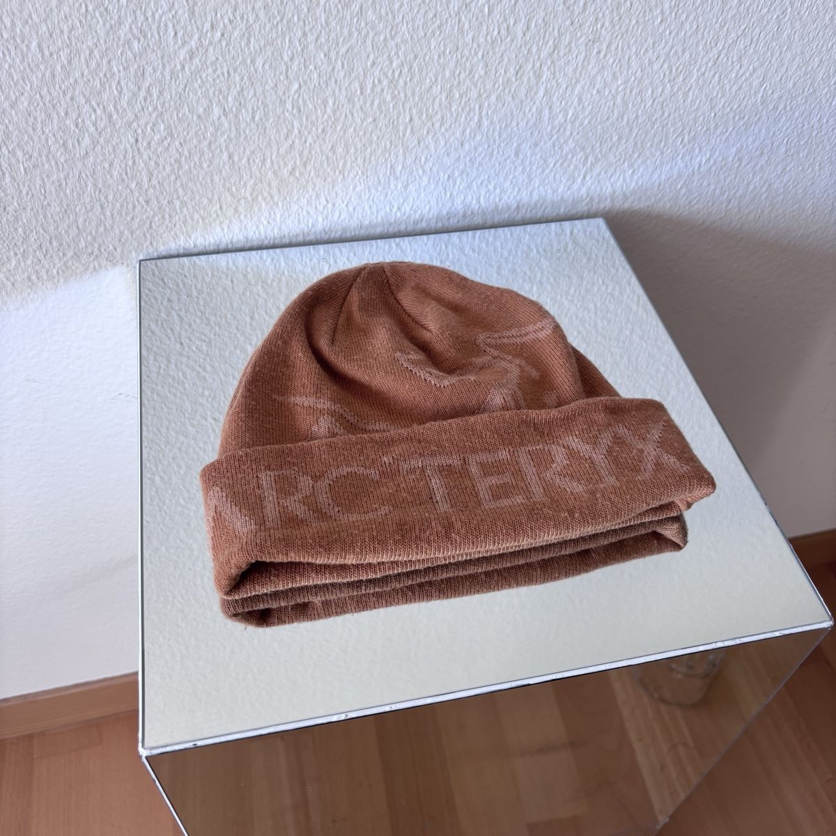 Arcteryx Copricapi, berretti & cappellini: Arc'teryx Mütze braun  – Usato da Zürich venduto da sk8dave
