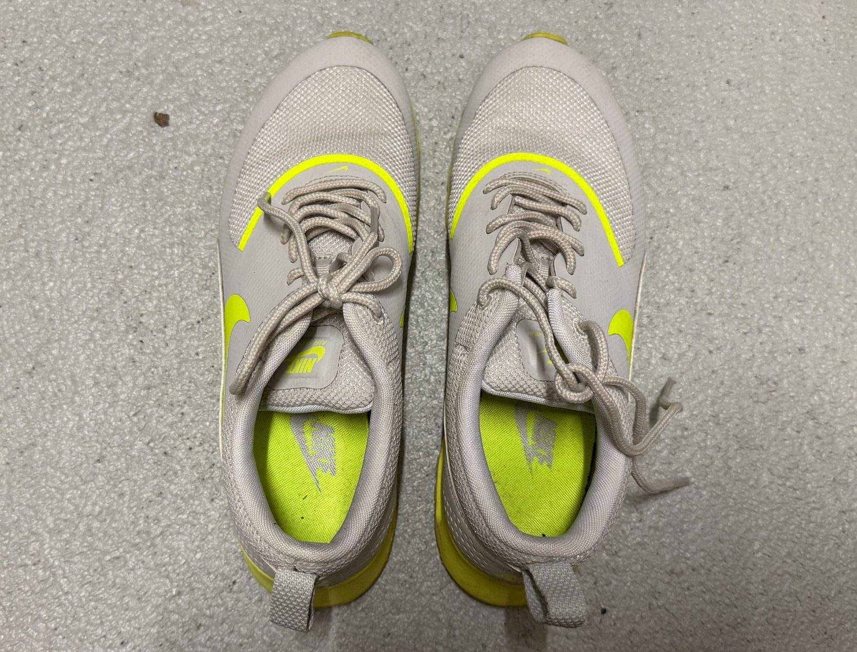 Nike Scarpe da donna: Nike Turnschuhe Grösse 39 – Usato da Boswil venduto da ReyTiburon