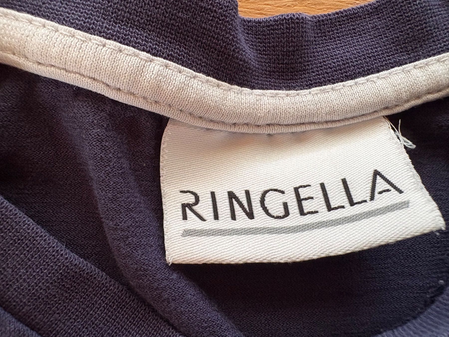 Camicie, T-shirt & Polo: T-Shirt dunkelblau Grösse ca. 128 – Usato da Pfäffikon ZH venduto da rue78 1