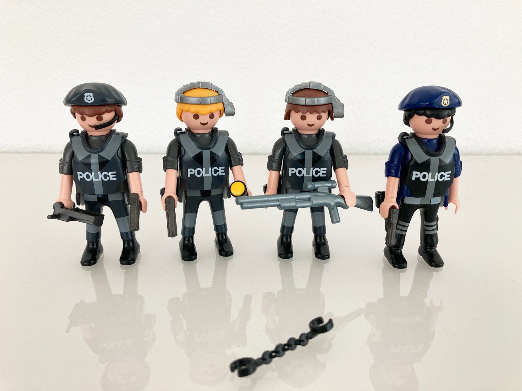 Playmobil Spielzeuge: Playmobil Police Polizei Special Forces Unit – Gebraucht aus Lausanne von