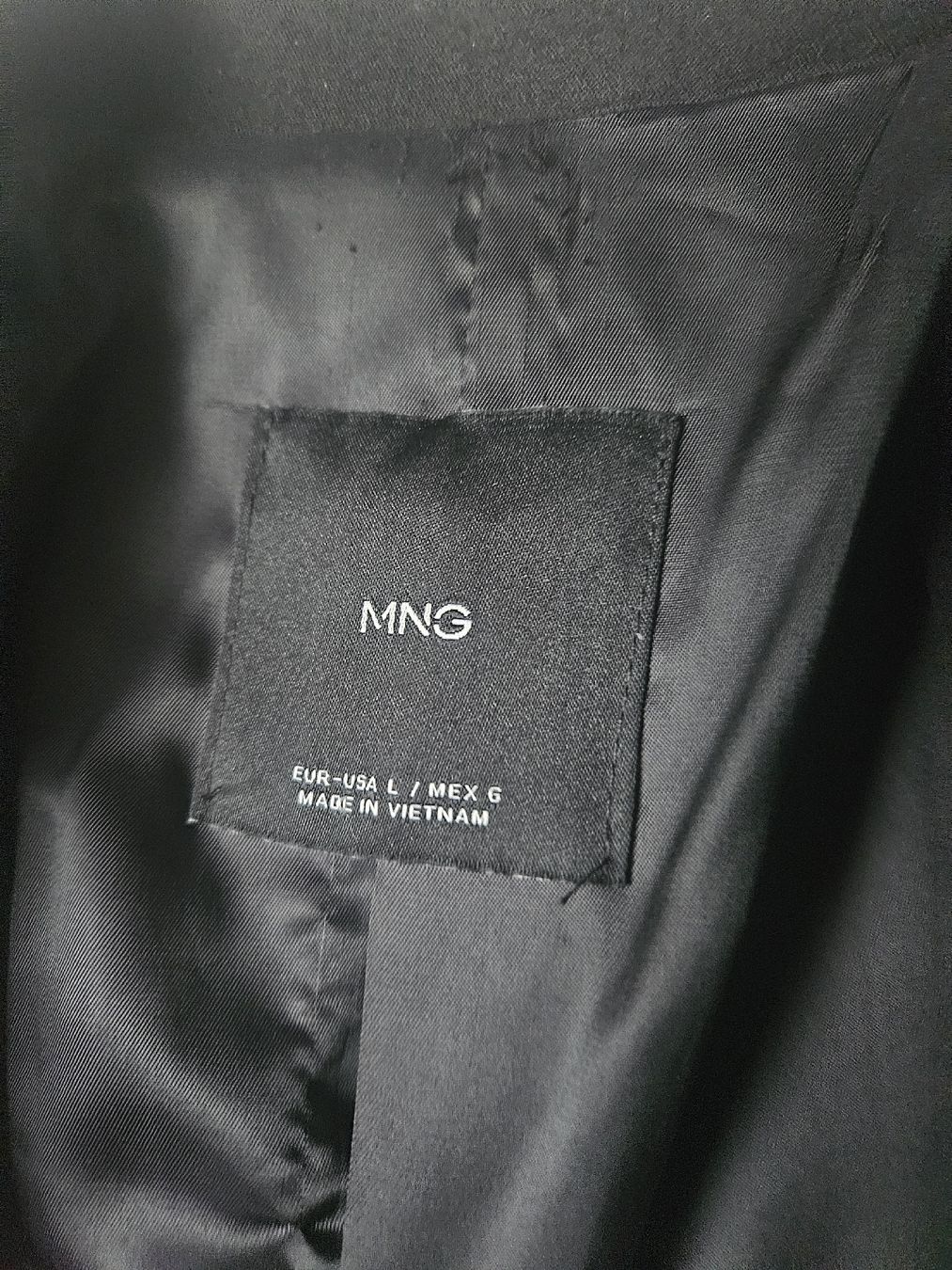 Mango Giacche: Schicker Mango Blazer, Grösse L, schwarz, neuwertig. – Nuovo (secondo la descrizione) da Schaffhausen venduto da GreenApple212 4