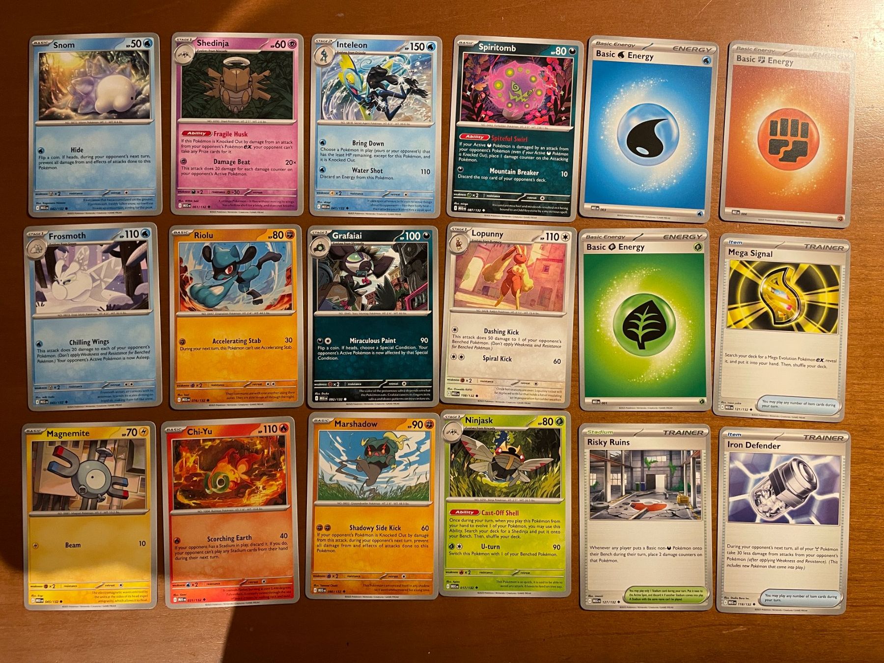 Pokémon Carte collezionabili: Pokemon Karten Set (Versand gratis) – Nuovo (secondo la descrizione) da Chur venduto da Angerson