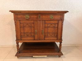 Armadio con credenza antico