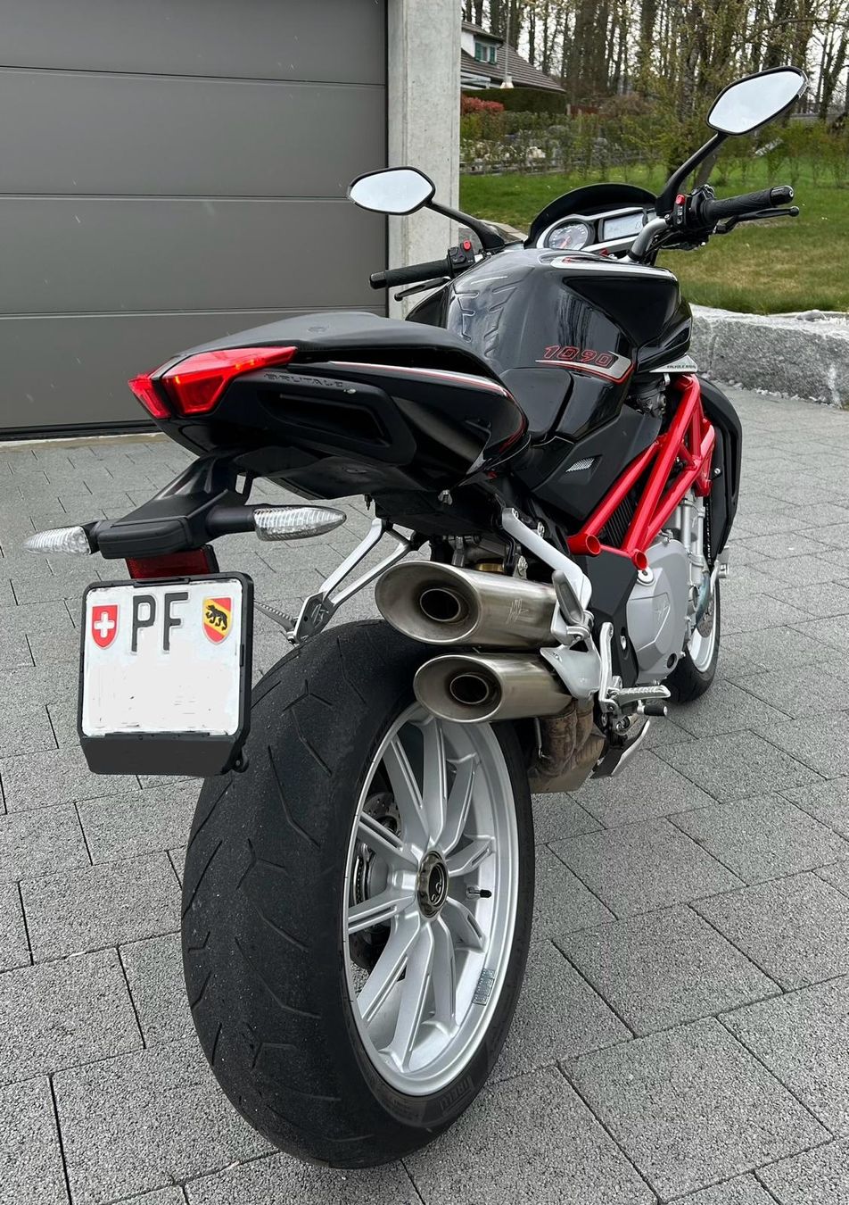 MV Agusta Strada: MV Agusta Brutale R ABS – Usato da Brügg BE venduto da sivi123 3