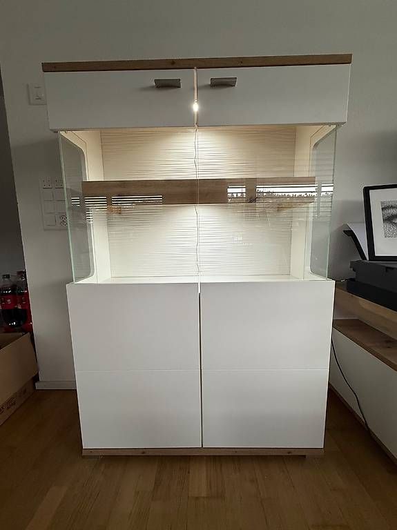 Credenze: Highboard mit Beleuchtung – Usato da Herrenschwanden venduto da Mar_Wy 1