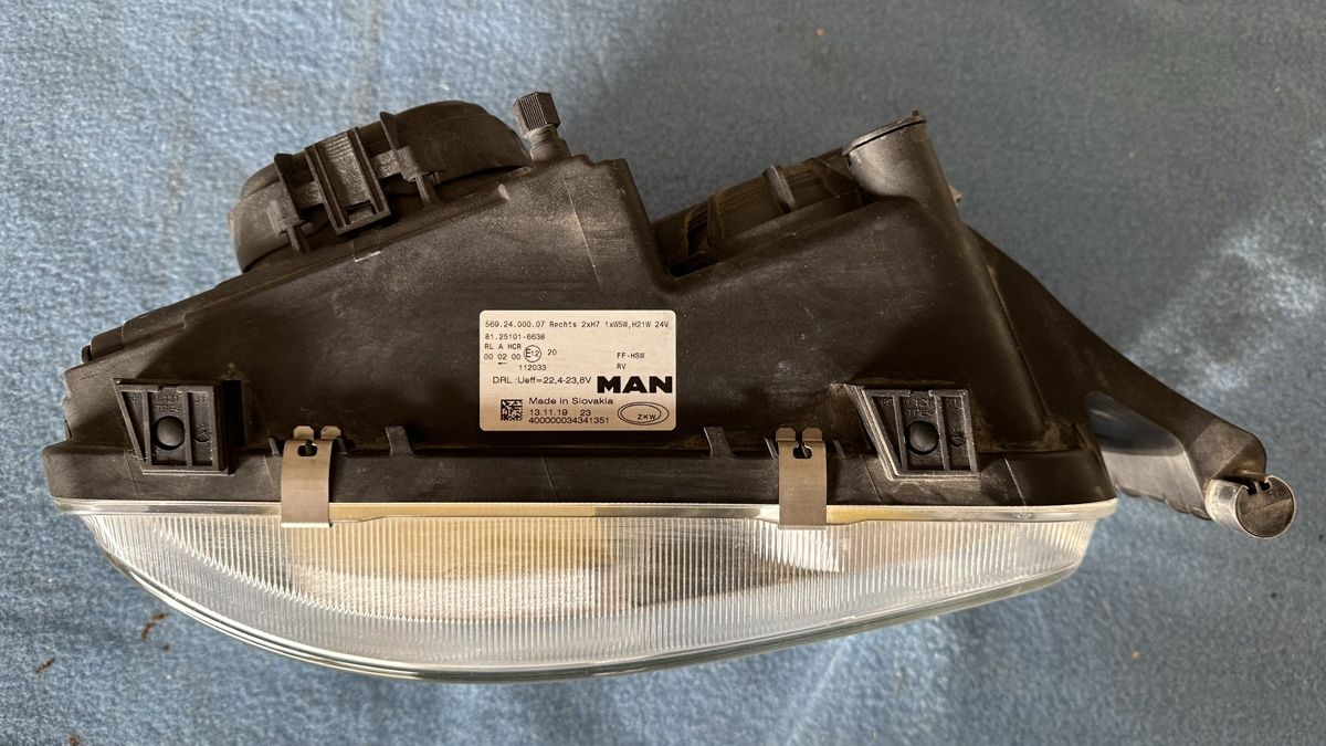 Bosch Fari: MAN Scheinwerfer 1Paar  H7/H21W 24V – Usato da Münsingen venduto da suxli 8