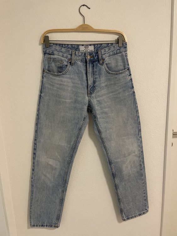 Bershka Jeans: Bershka Jeans Straight EUR 36 Grösse S – D'occasion à Dietlikon par nelden