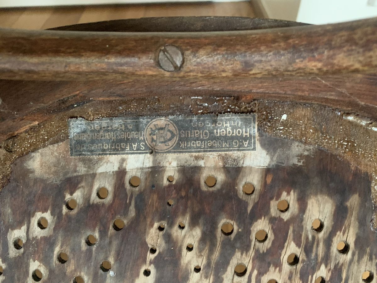 Horgen Glarus Chaises: Klassischer Bistro Stuhl von Horgen Glarus – D'occasion à Bern par SamuelH02 4