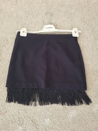 H&M Minirock dunkelblau mit Fransen Grösse 36 neuwertig