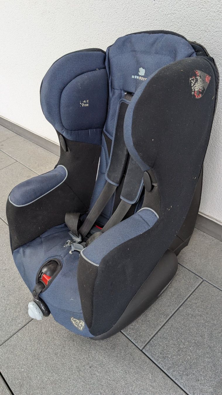 Seggiolini per auto: Bebe Confort New Oxygen Kindersitz – Usato da Zug venduto da OlgaReutova 2