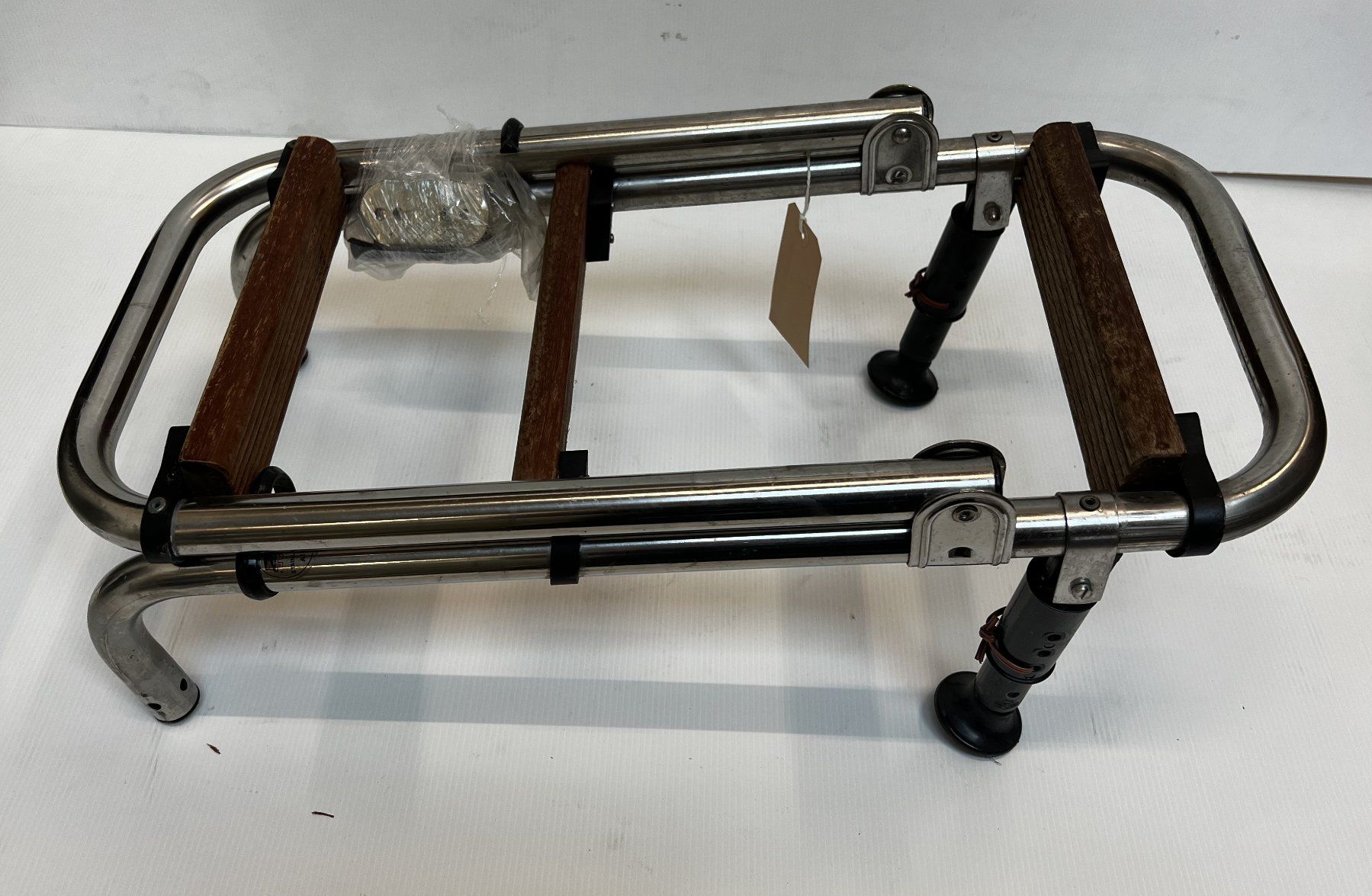 Scale: Trem Badeleitern aus rostfreiem Stahl / 3 Tritt – Usato da Romanshorn venduto da proNautik