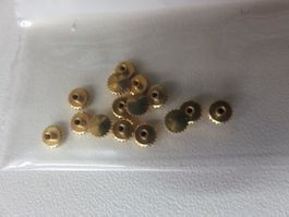15 Stk. Uhren Vintage Kronen, vergoldet